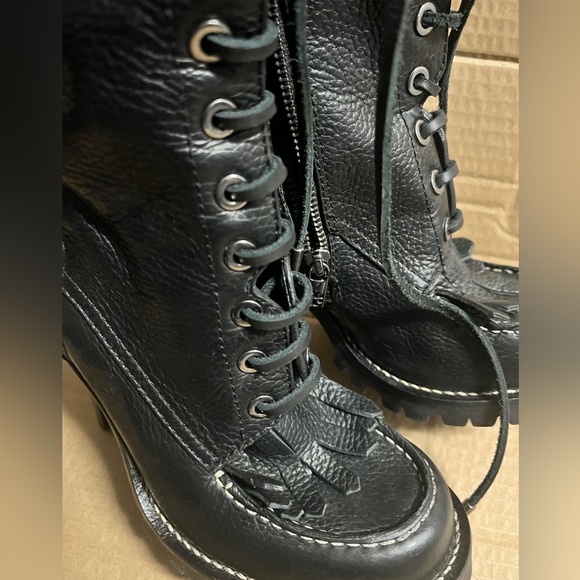 NWT - Tory Burch Black Oxford Boots- Size 6 - Picture 5 of 11